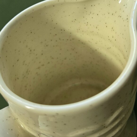 Homer Laughlin Sugar Bowl with Lid & Cream Pitcher - Picture 7 of 11